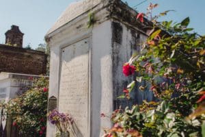 New Orleans Cemetery Tours - St Louis Cemetery Number 1